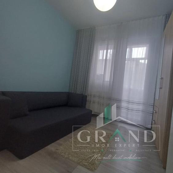 Apartament cu 2 camere decomandat, mobilat în Central