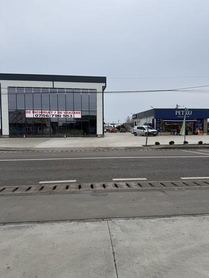 Cladire comerciala P+1 , deschidere DJ251 , exact in intersectie - 7