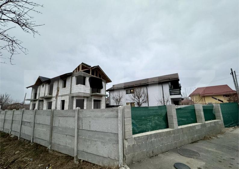 Casa la rosu, cu 4 camere, 145 mp utili, 356 mp teren, zona - 6