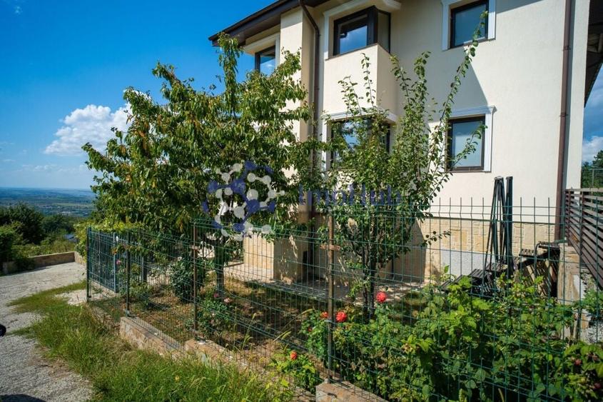 VILA CU PRIVELISTE PANORAMICA, Bucium, Iasi,  806mp teren - 32