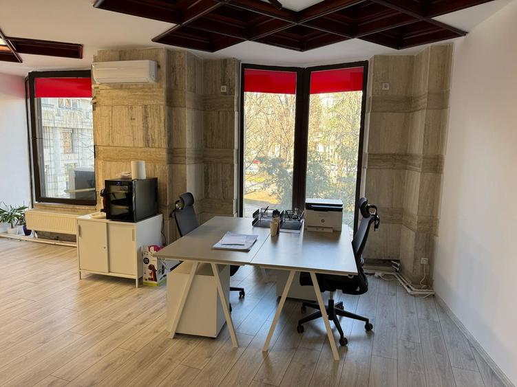 Unirii Business View / Spatiu de birou 45 mp / Showroom / Etaj 1 - 3