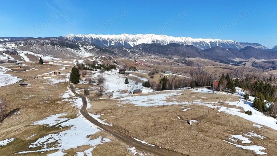 Priveli?te superba catre mun?i | 1924 mp | Apa ?i curent pe teren - 1