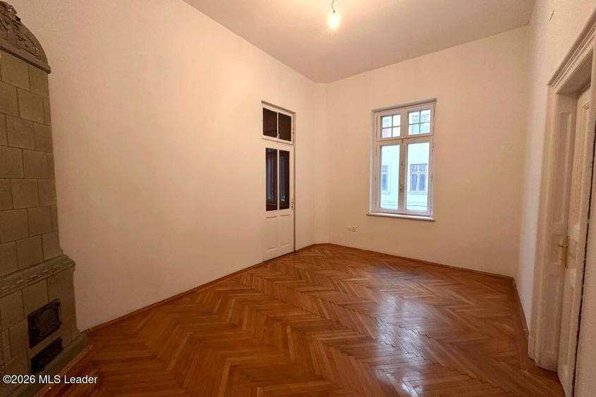 B-dul Carol Nr. 59, 219 mpu, 8 Camere, Etaj 1 din 3, Balcoane 11 mp! - 18