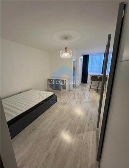 Garsoniera, Manastur