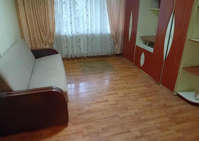 Apartament 2 Cam Centru B-dul. Dacia 45mp parter semirenovat centrala - 1