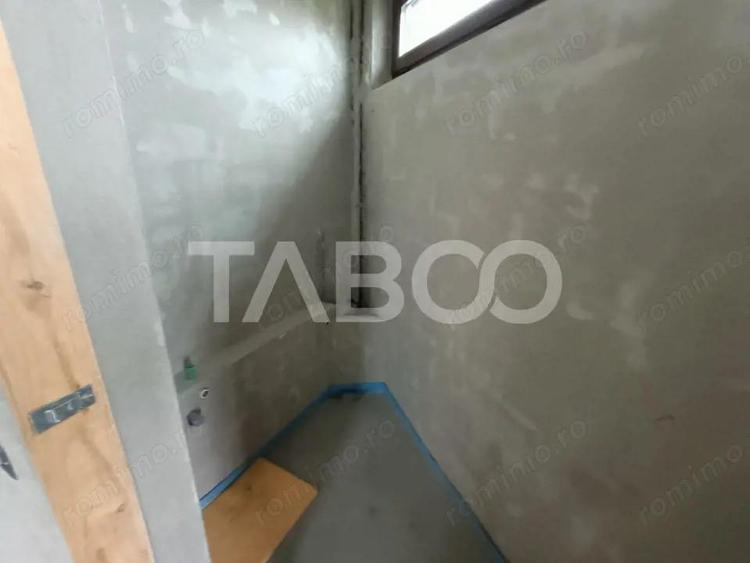 Casa 5 camere 250 mp cu incalzire in pardosea zona Tineretului Sibiu - 9