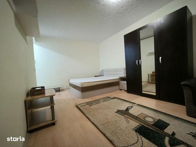 Apartament fain cu 1 camera (42 mp) str Porii - Floresti - 1