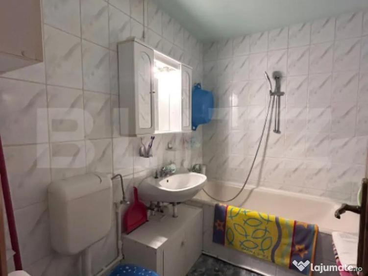 Apartament cu 2 camere, 55 mp, decomandat, zona Stefan cel M - 7