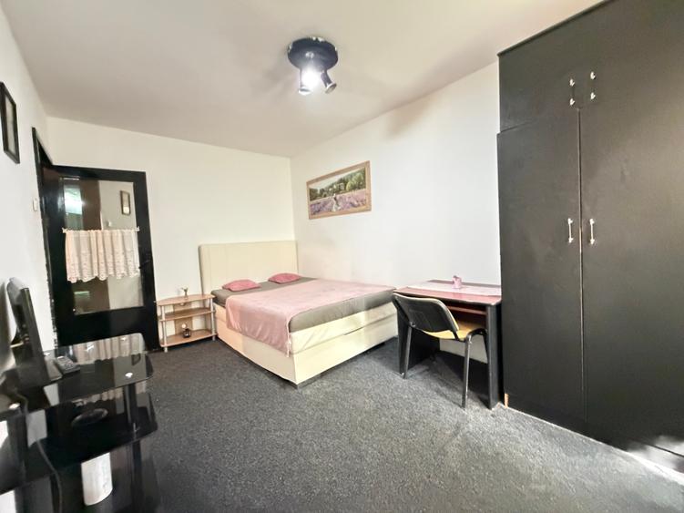 inchiriez apartament o camera Circumvalatiunii 300 euro - 6