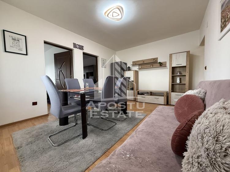 Apartament cu 3 camere, centrala proprie, zona Soarelui - 1