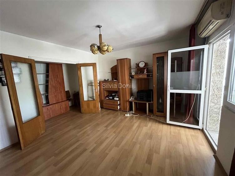 Apartament 3 camere - decomandat - Dr.Felix