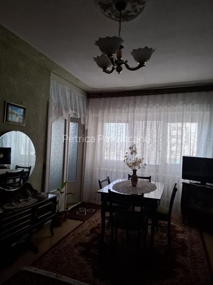 Apartament de vanzare, 2 camere, zona Pacurari - Petrom, Iasi Apartament de vanzare, 2 camere, zona Pacurari - Petrom, Iasi