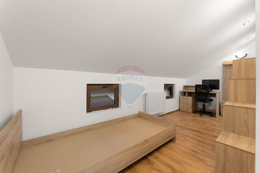 Apartament la casa cu 3 camere intr-o zona centrala - 4