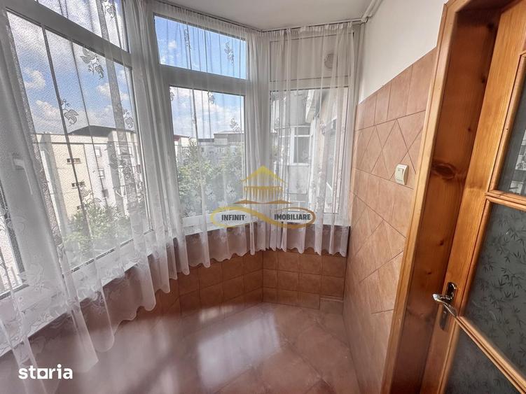 Apartament cu 2 camere decomandat în Mioriței