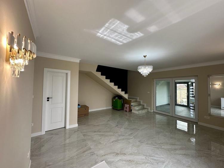Direct Proprietar - 1/2 duplex P+1 | Incalzire in pardoseala & panouri solare - 1