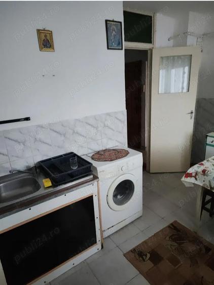 Inchiriez apartament 3 camere - 2