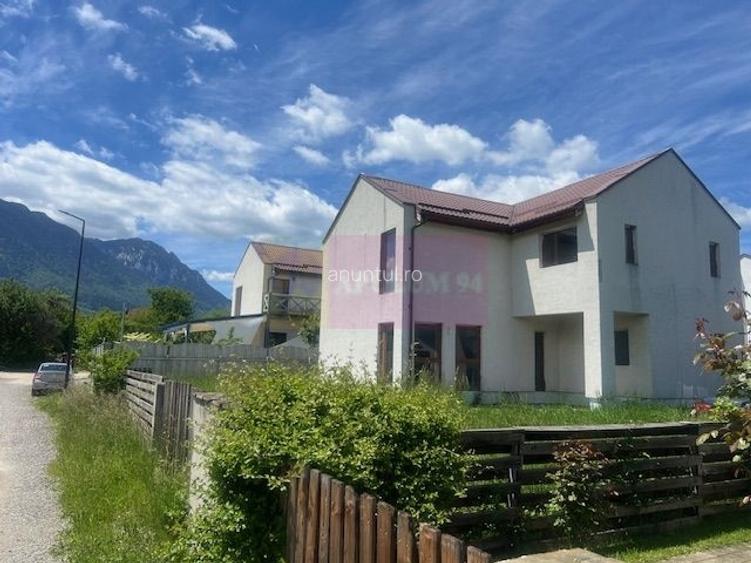 Vila la rosu Zarnesti- Mitropolit Metianu cu vedere superba spre munte Vila la rosu Zarnesti- Mitropolit Metianu cu vedere superba spre munte