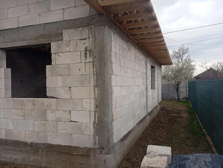 vnd casa la rosu - 4