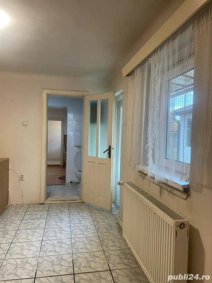 Vand casa caramida , zona linistita , str. Rodnei - 13