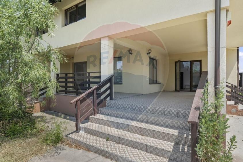 Casă individuală spațioasă 6 camere, cu grădină de 572 mp in Gulia - 1