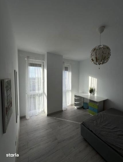 inchiriez apartamen cu 3 camere - 8