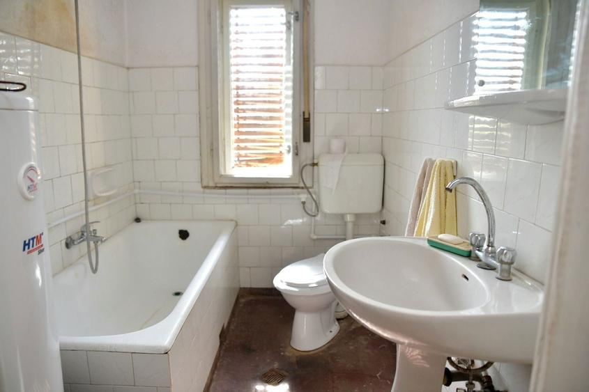 Casa cu etaj in Savarsin - 1