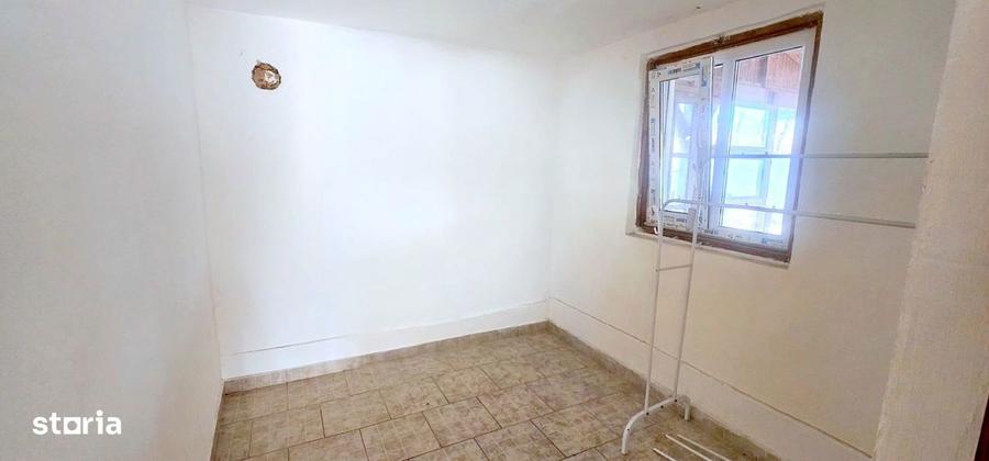 Casa individuala + 900 mp teren proprietate -Sendreni, jud. Galati - 2