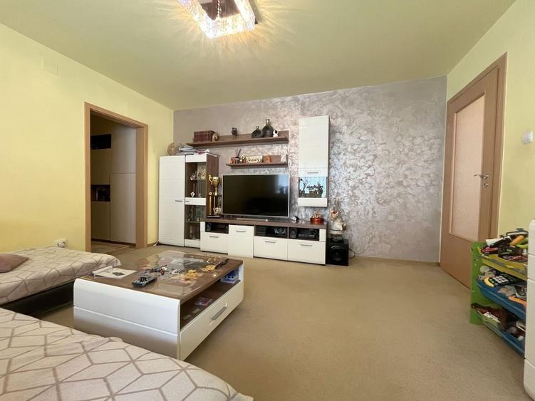Apartament 3 camere, parter, zonă Girocului, comision 0% - 2