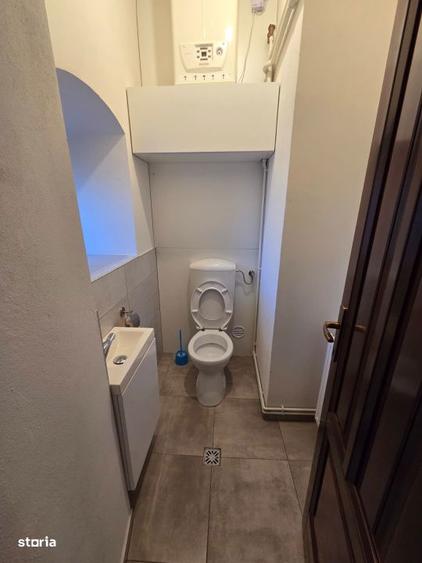 inchiriere - Spatiu de birouri situata in Piata din CENTRUL VECHI - 9