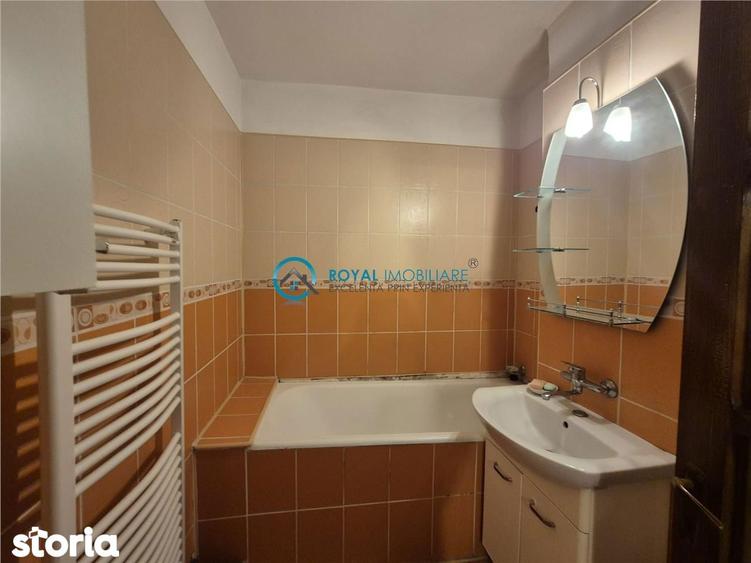 Royal Imobiliare - Vanzare apartament 3 camere zona Malu Rosu - 7