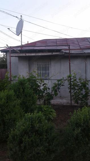 Vand casa la curte. - 9