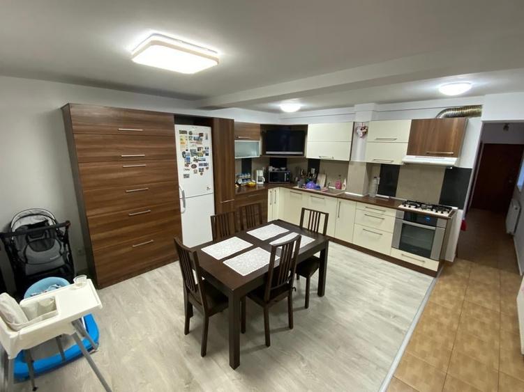 Vila 5 Camere |  250 mp teren | Locatie buna - 2