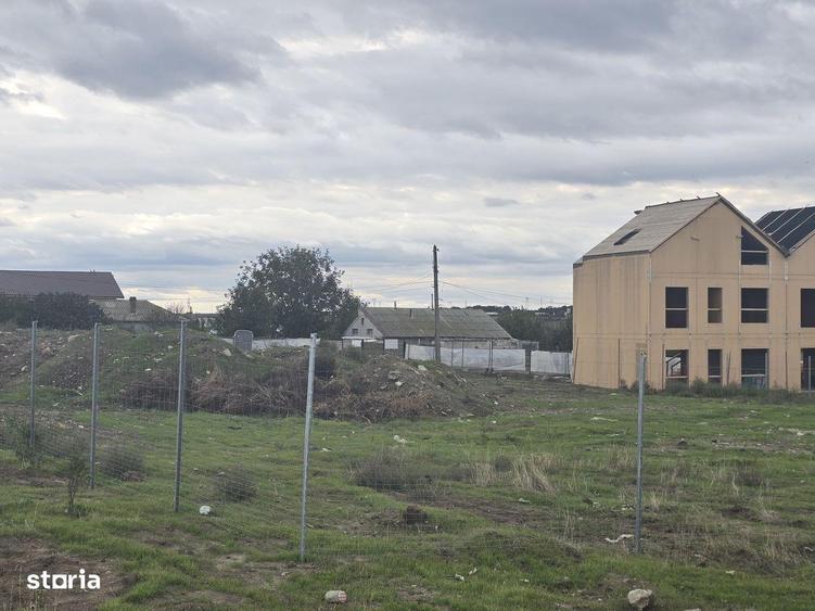Teren de vanzare in Palazu Mare - 1