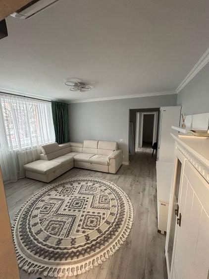 Inchriez apartament 3 camere - 6