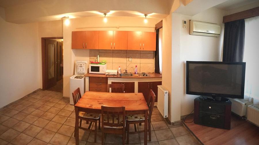 1 camera decomandat Gh lazar - 2