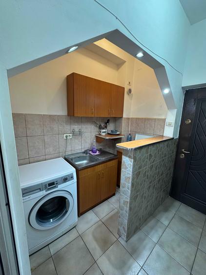 Garsoniera de inchiriat in zona UTA - 7