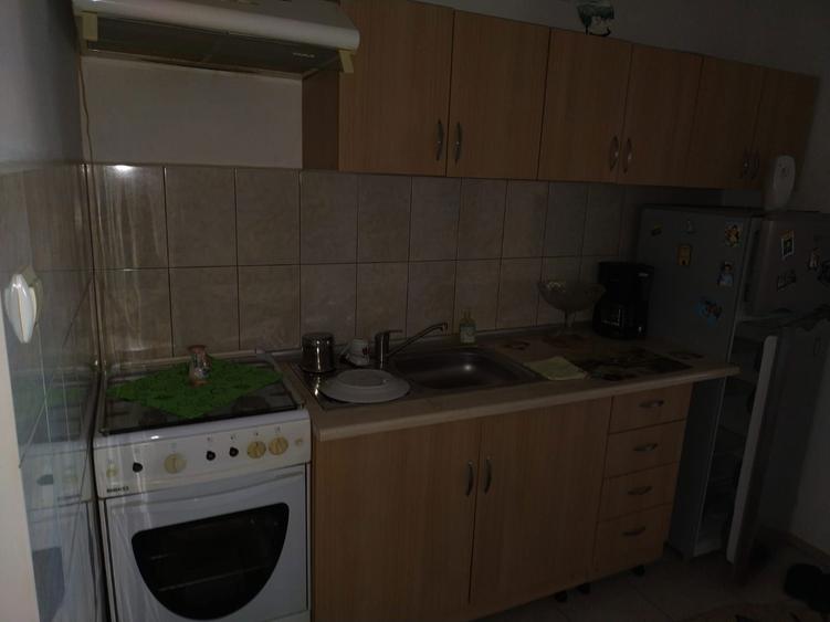 Inchiriez garsoniera - 7