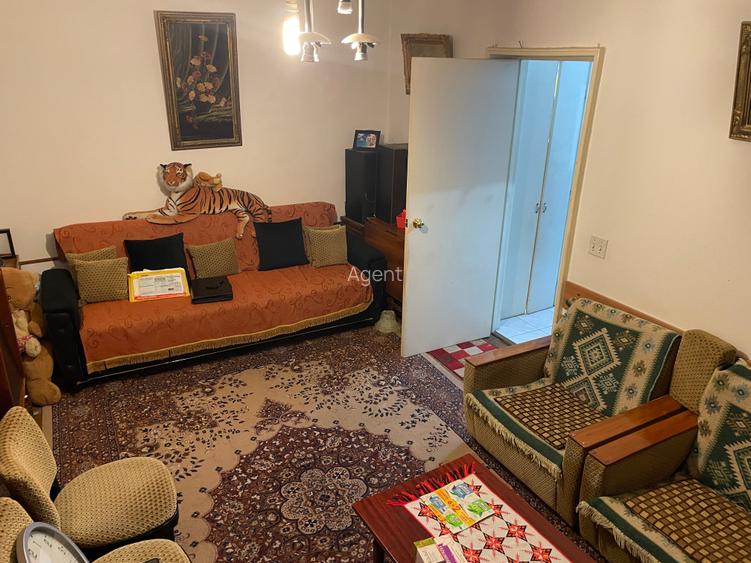 Apartament cu 2 camere semidecomandat în Pajura Apartament cu 2 camere semidecomandat în Pajura