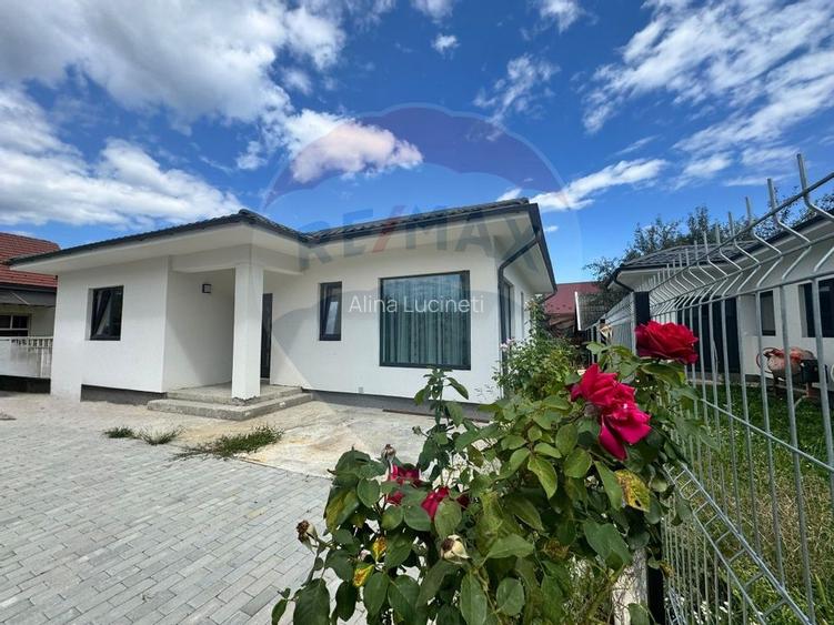 Casa / Vila cu 4 camere de vanzare in zona Nord-Est