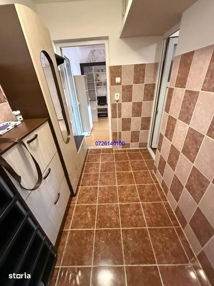 Apartament cu 2 camere semidecomandat în Km 4