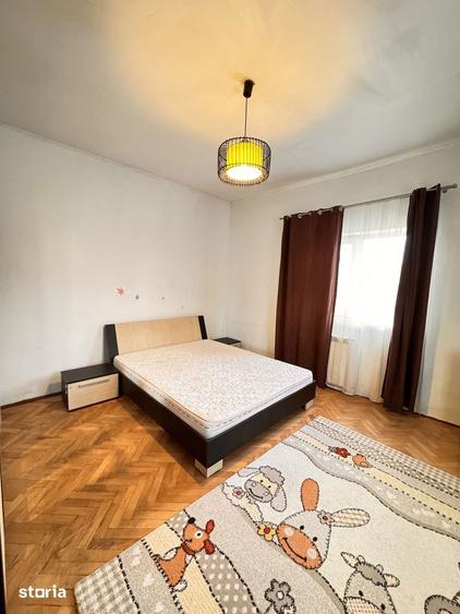 Casă cu 4 camere cu Teren 480 Mp în Central