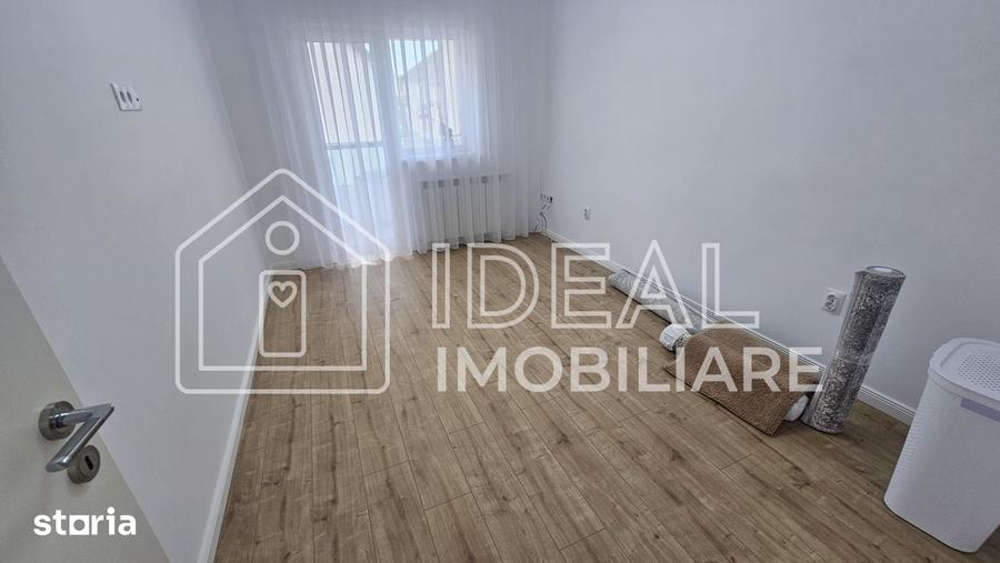 Casă cu 4 camere cu Teren 250 Mp în Central