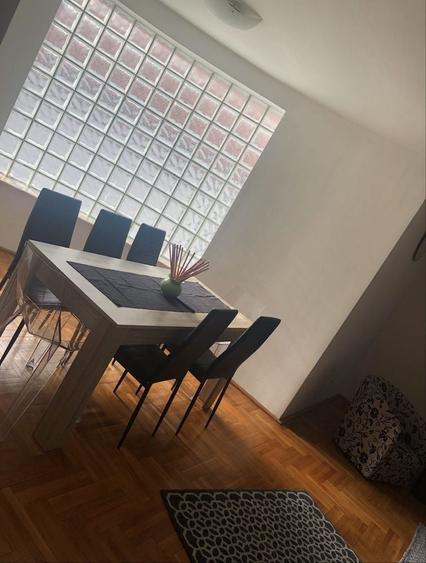 Apartament cu 3 camere decomandat în Dosu Bricii