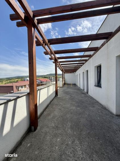Apartament cu 4 camere în Bună Ziua