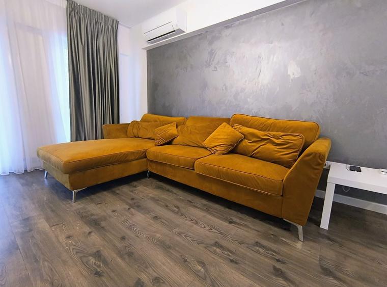 Apartament cu 3 camere semidecomandat, mobilat în Aviației