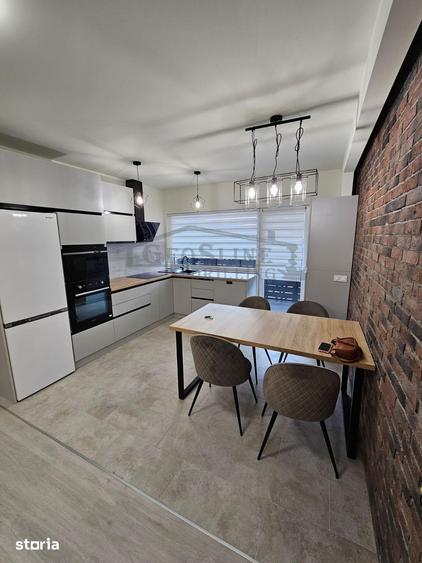 Apartament cu 3 camere decomandat în Baciu