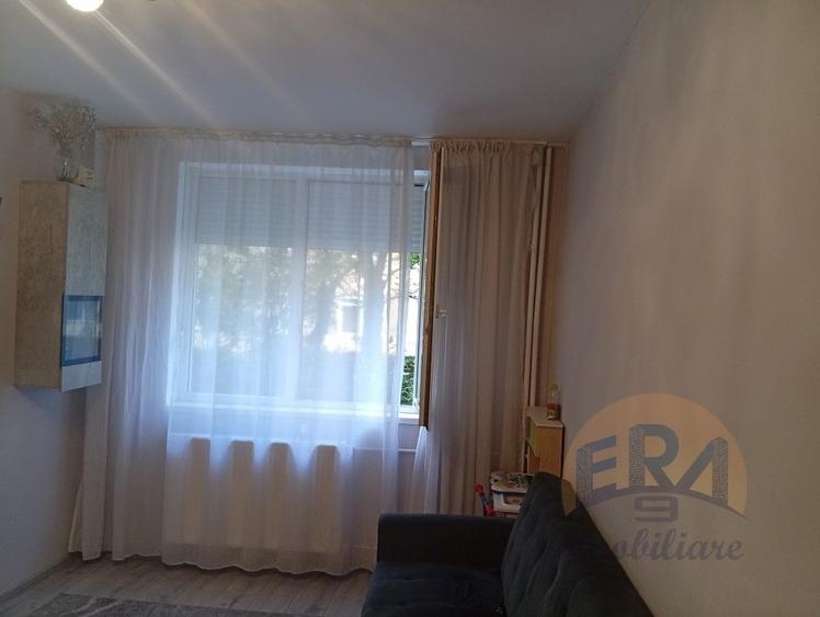 Apartament cu 2 camere semidecomandat în Valenta