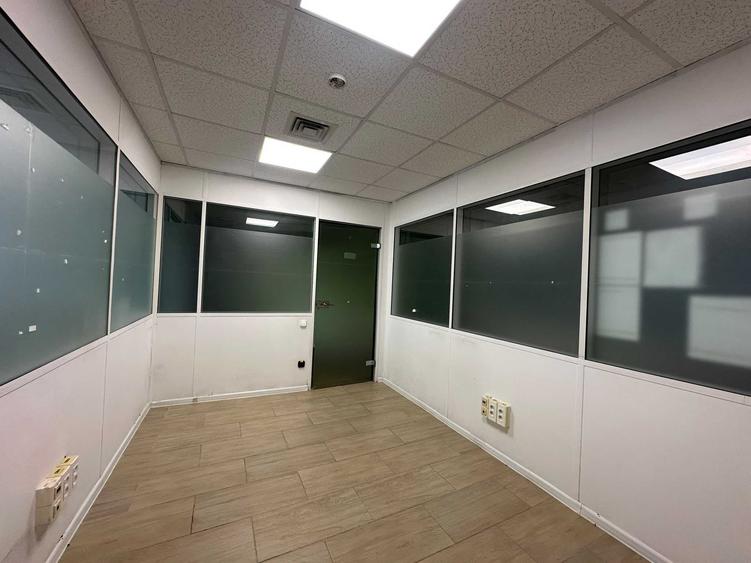 Spațiu comercial, de 107 mp, în Central