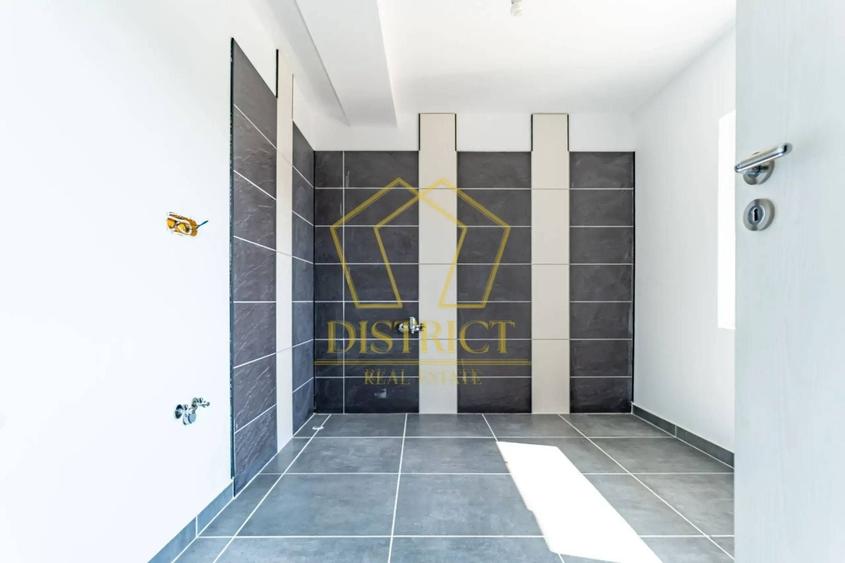 Casă individuală cu 4 camere cu Canalizare în Giarmata