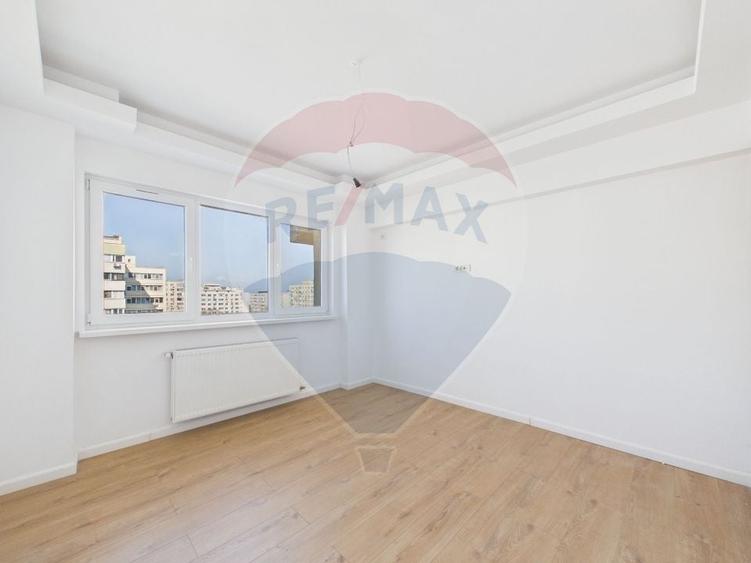 Apartament cu 3 camere decomandat în Pantelimon